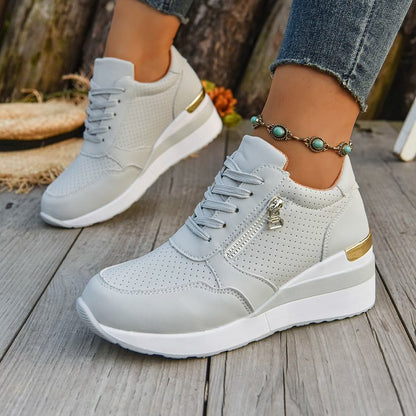 Casual, Lightweight Outdoor Athletic Shoes